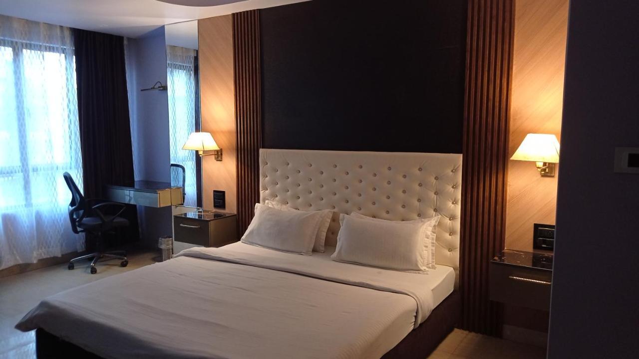 The Grand Hotel Aizawl Luaran gambar
