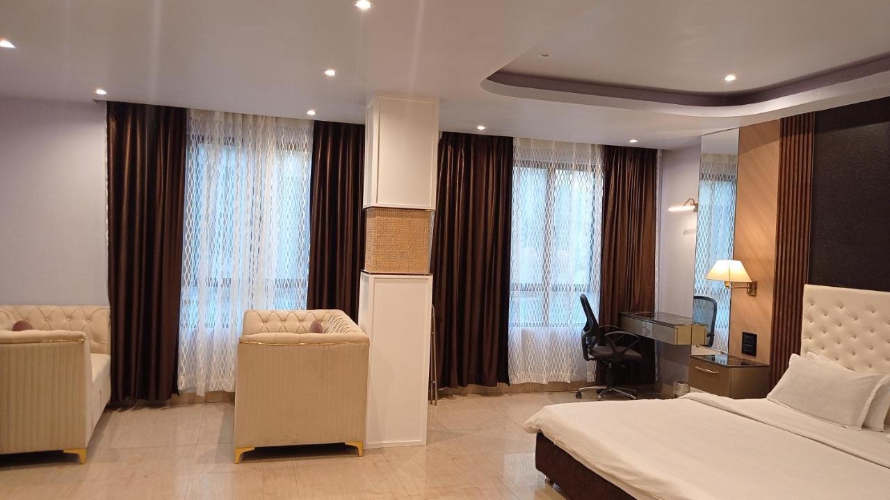 The Grand Hotel Aizawl Luaran gambar