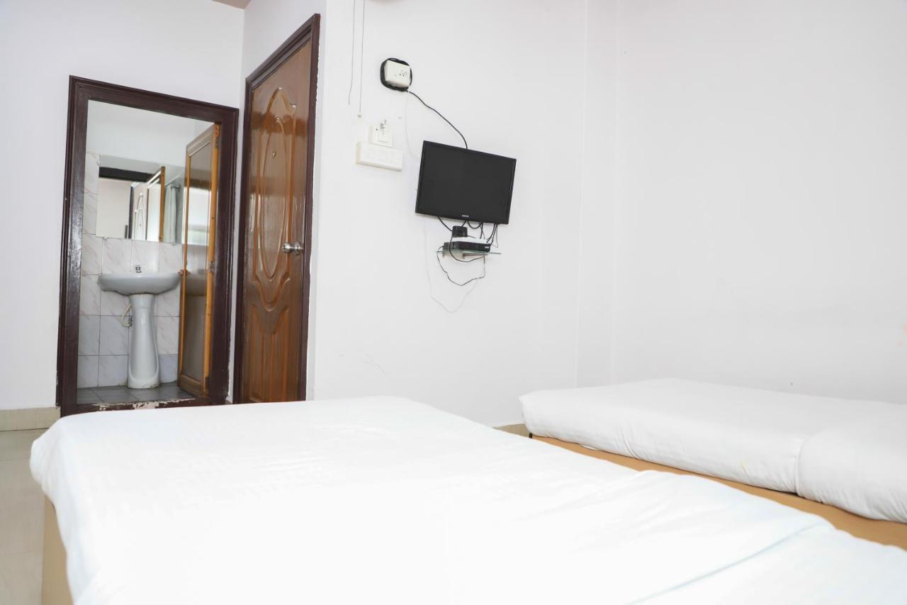 The Grand Hotel Aizawl Bilik gambar
