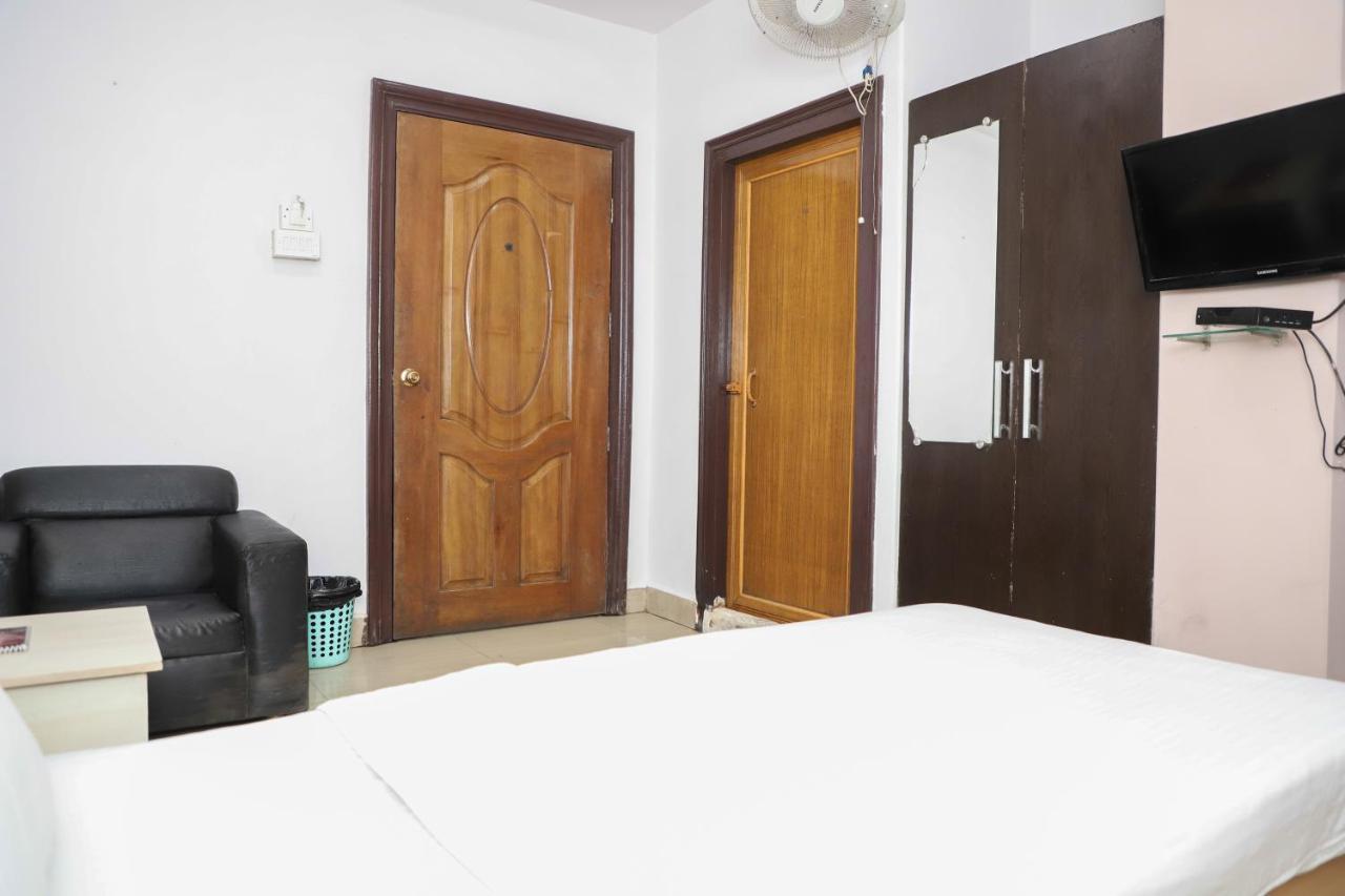 The Grand Hotel Aizawl Bilik gambar